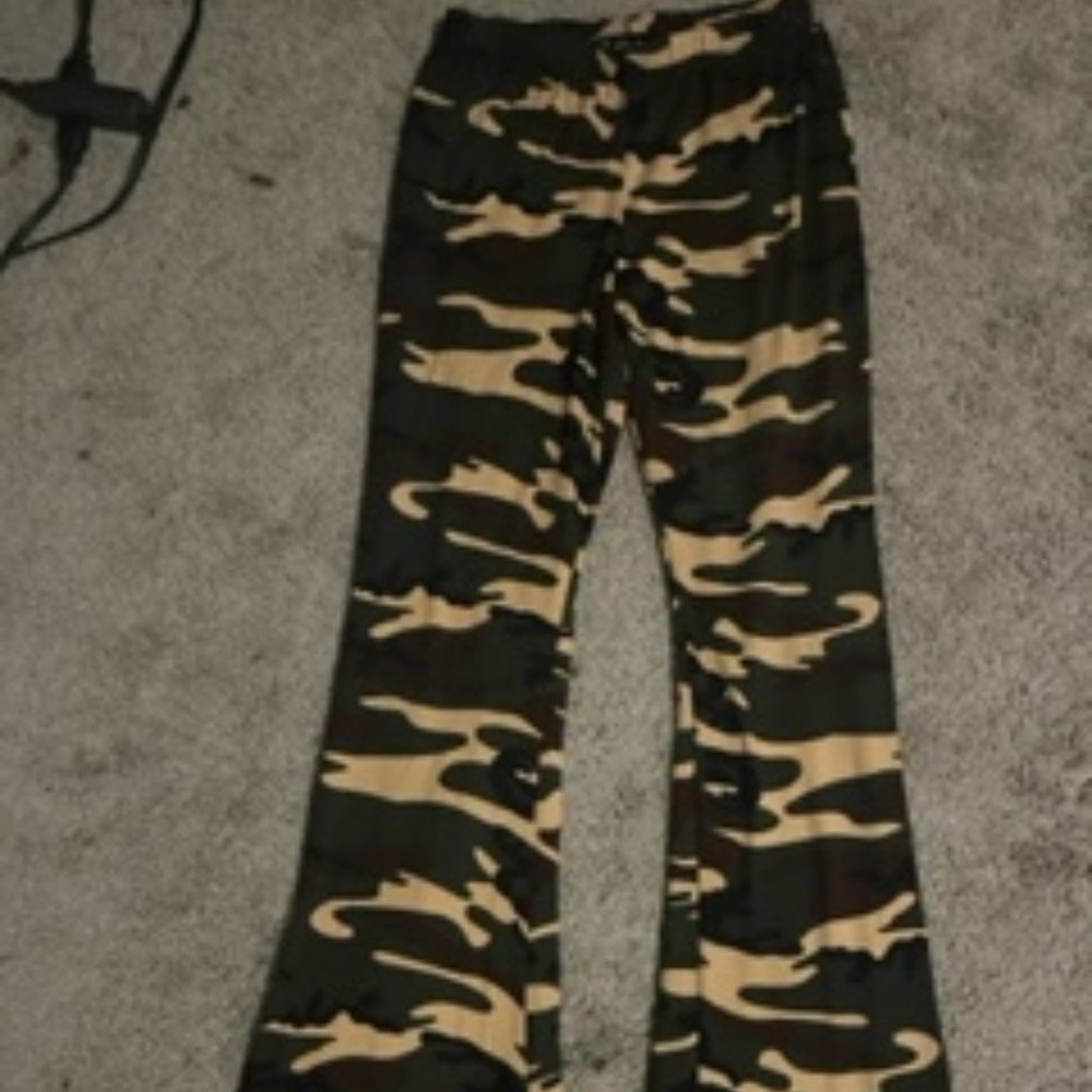 Camouflauge Flare Leggings